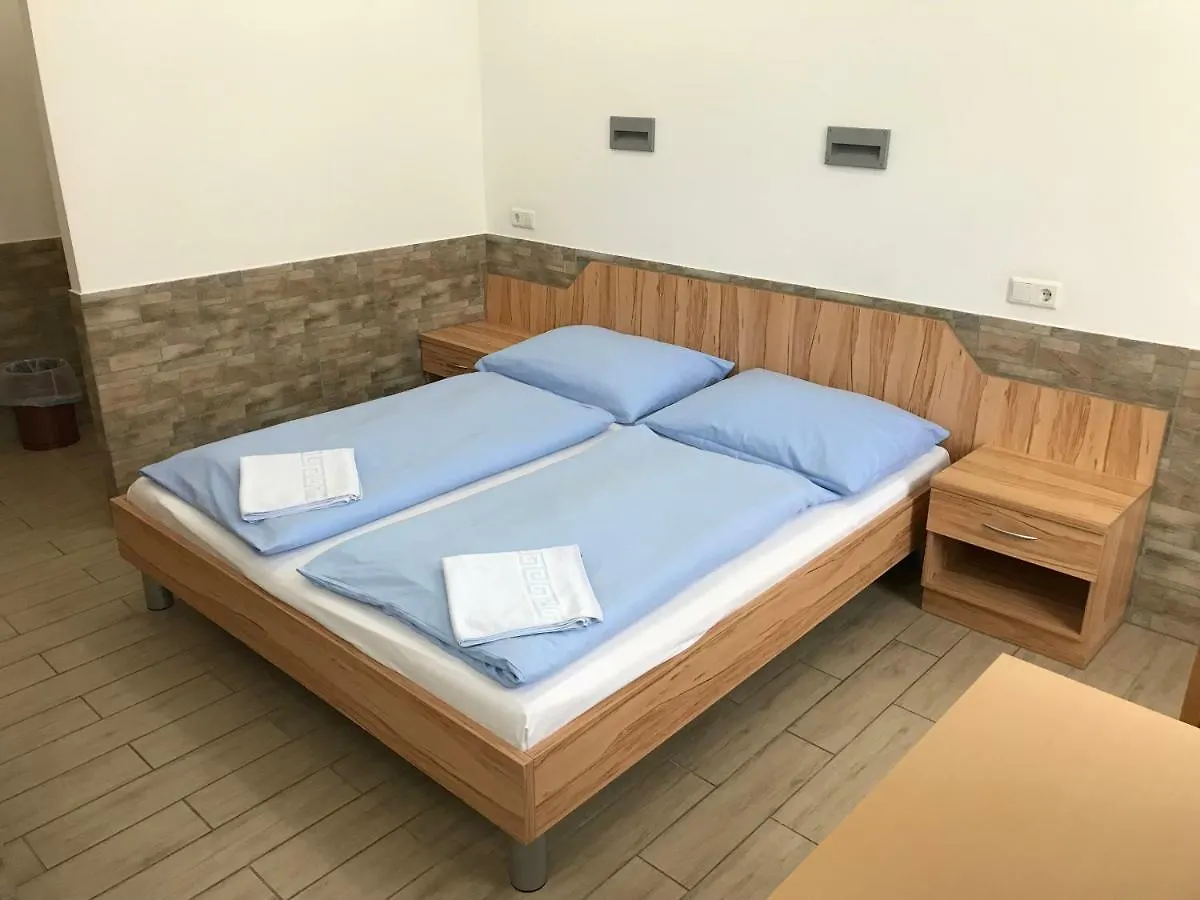 Hotel Pribitzer فيينا 2*,