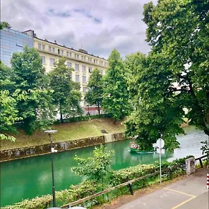 Maria Konukevi Ljubljana