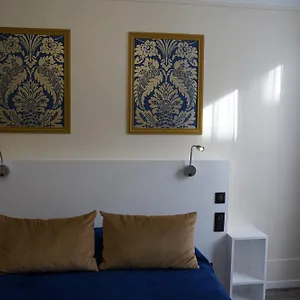 Montpensier Otel Paris
