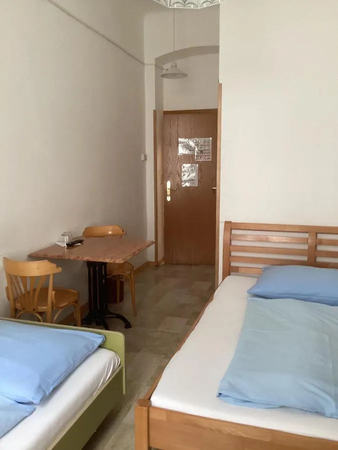 Hotel Pribitzer فيينا النمسا